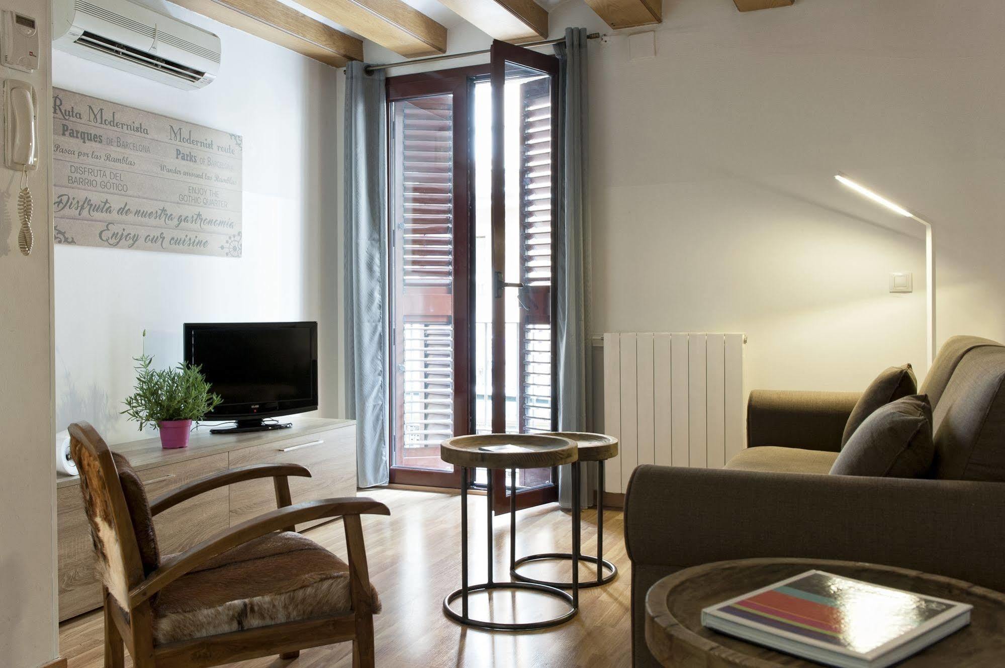 ברצלונה Mh Apartments Liceo מראה חיצוני תמונה