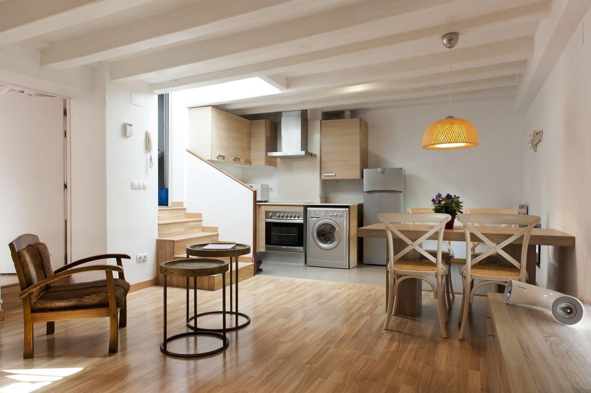 ברצלונה Mh Apartments Liceo מראה חיצוני תמונה